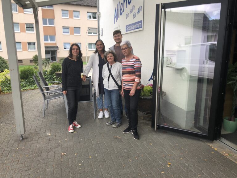 Plettenberger GRÜNE zu Besuch in der Halle für Alle